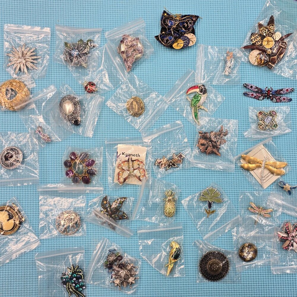 Large Brooch Collection 30+ brooches